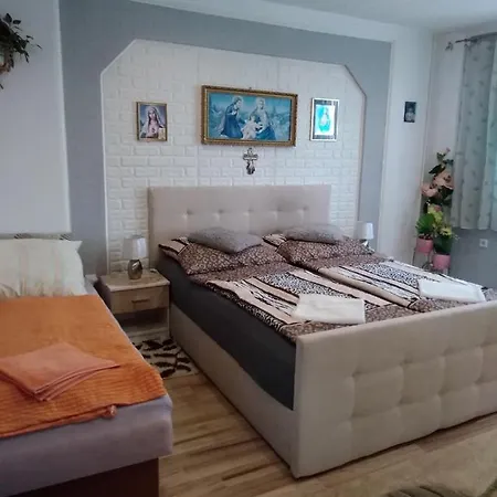 U Vlasty Rum i privatbostad Štrba